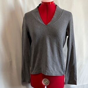 Liz Claiborne Charcoal Long Sleeve V-Neck Top